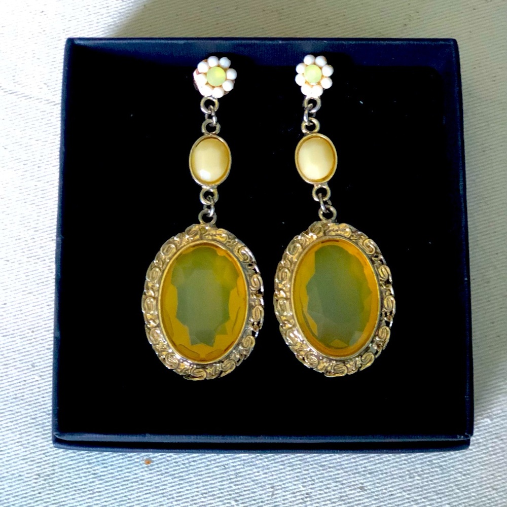 Vintage yellow stone earrings - Picture 2 of 4